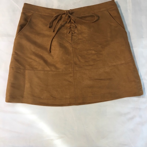 LC Lauren Conrad Dresses & Skirts - LC Lauren Conrad 🌻Brown🌻Faux Suede Skirt Size 12
